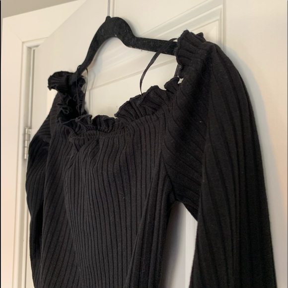 Black ruffle long sleeve bodysuit - Picture 2 of 2